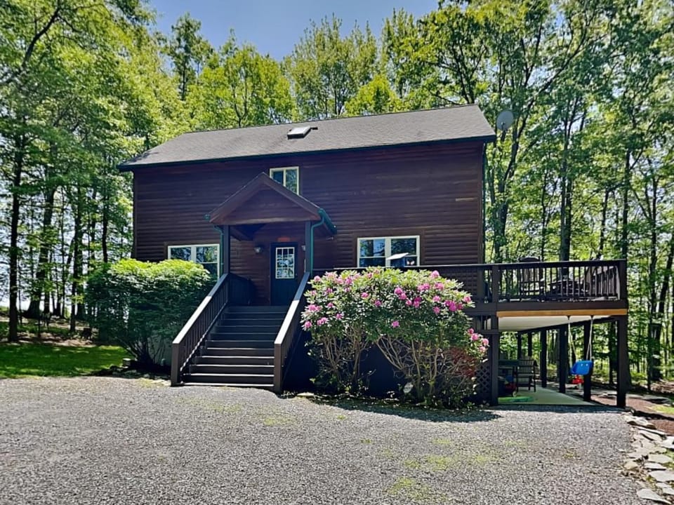 Campfire Lodge House in Deep Creek Lake