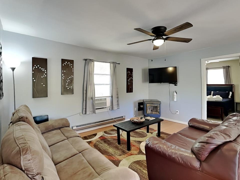 TV and multimedia, Living room, fireplace, air conditioner