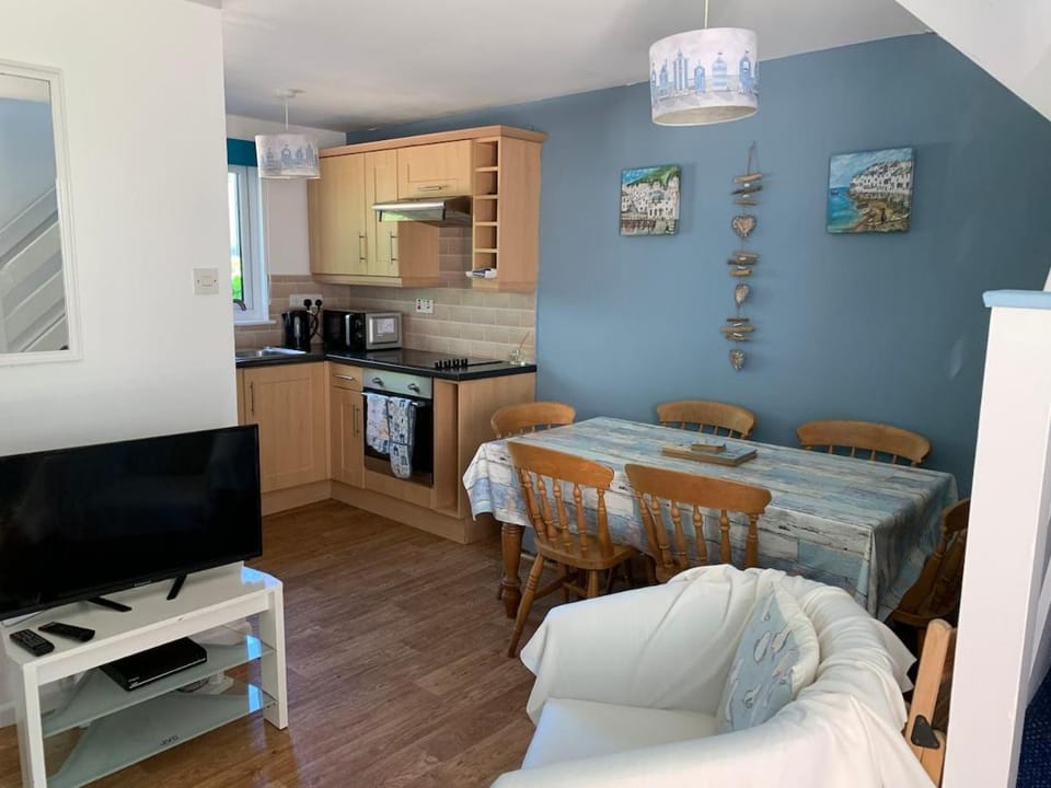 Comfortable Cornish Retreat House in Hayle