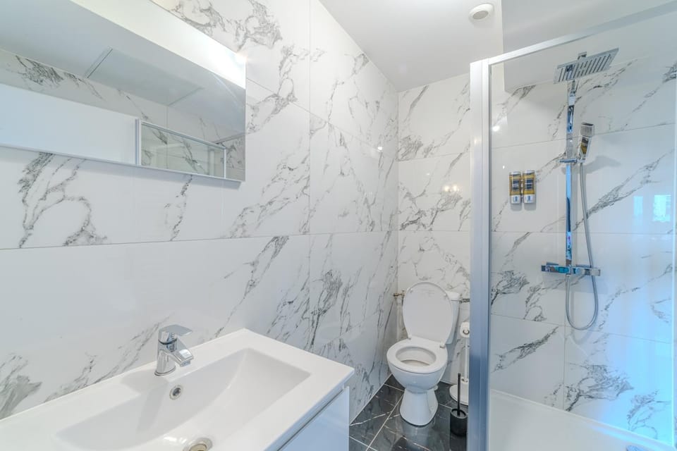 Hortensia Roanne centre-ville - Parking & Clim Apartment in Auvergne-Rhône-Alpes