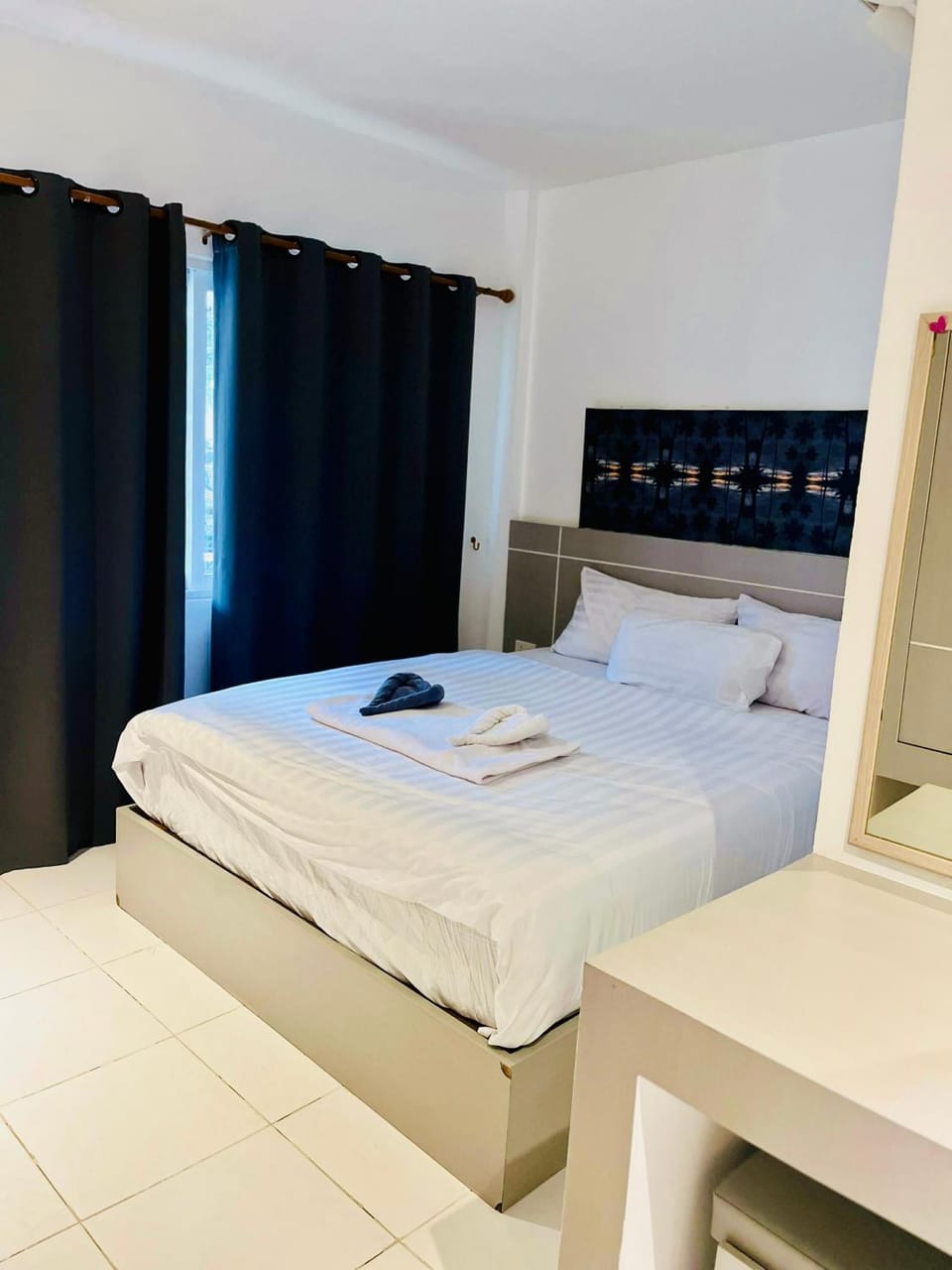 SET INN restaurant & bar 1 & 2 Hotel in Phuket