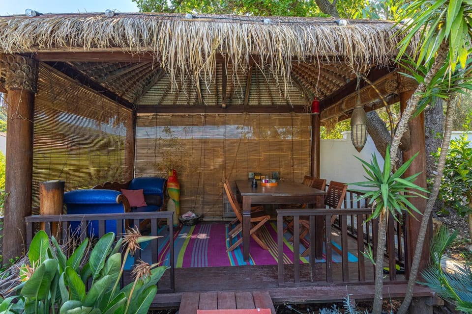 Patio, Day, Garden, Dining area, Garden view