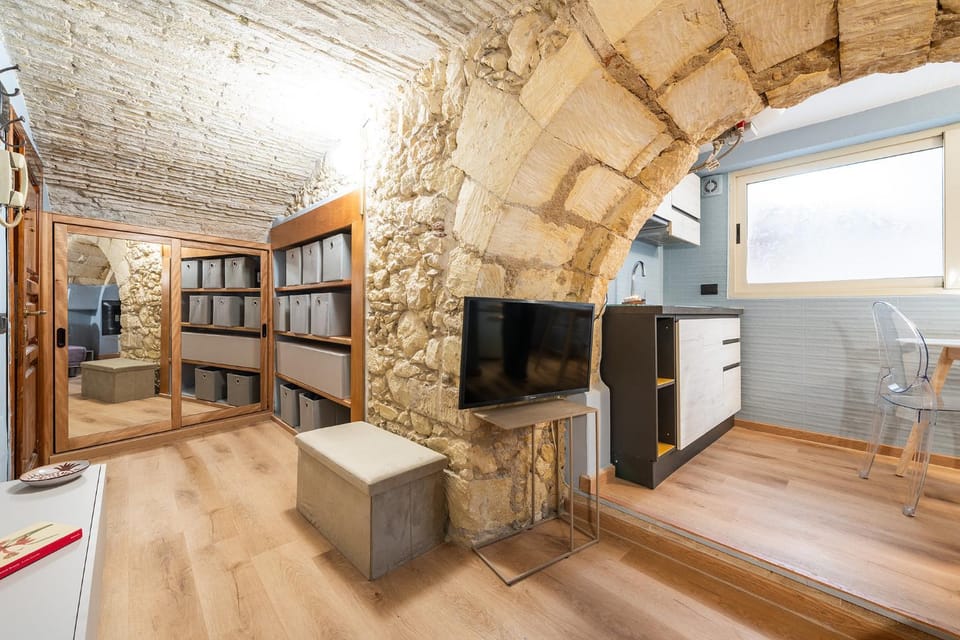 Communal lounge/ TV room, TV and multimedia, Kitchen or kitchenette, wardrobe