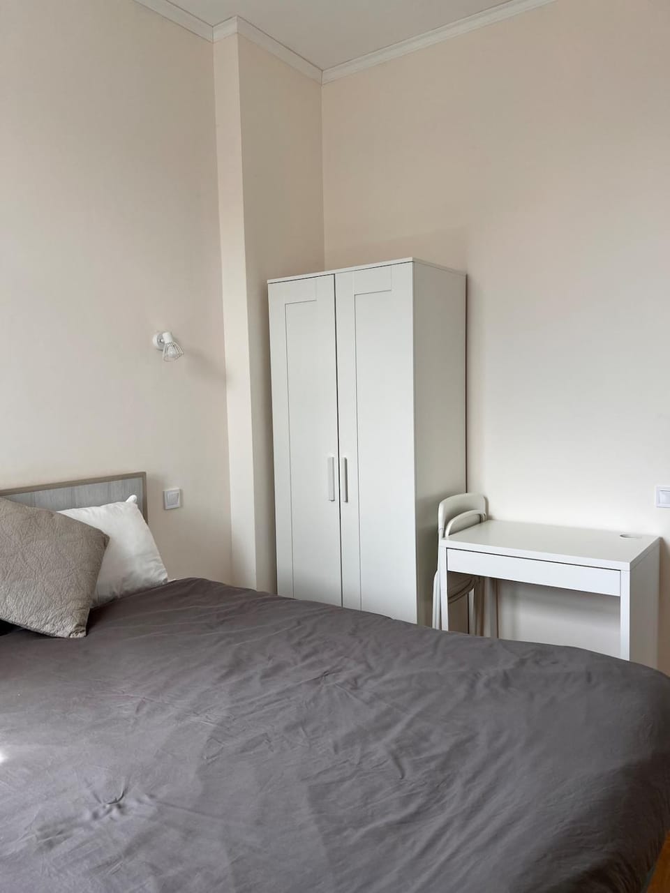 Bedroom, wardrobe