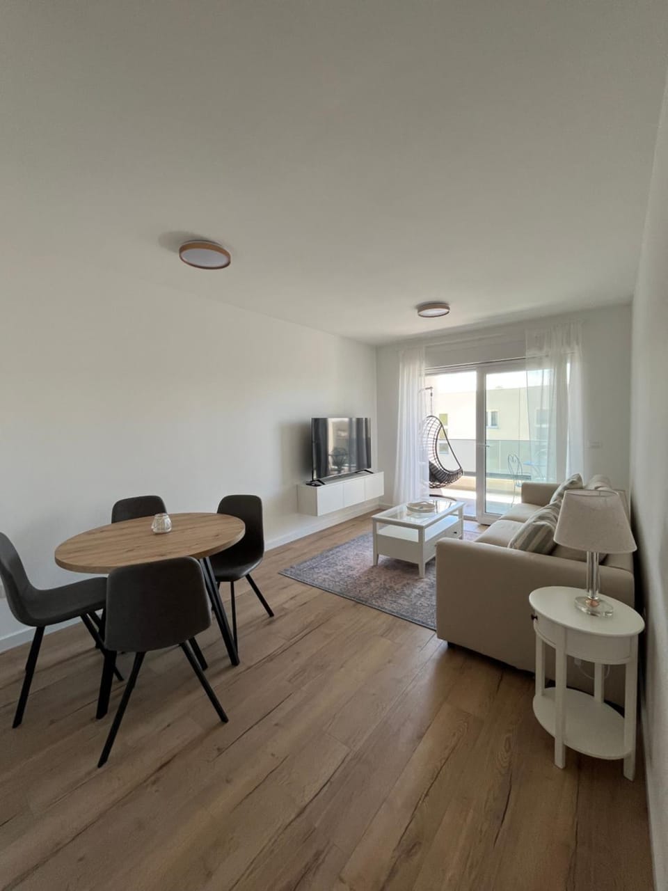 One-Bedroom Apartment with Private Beach Parking Apartment in Makarska