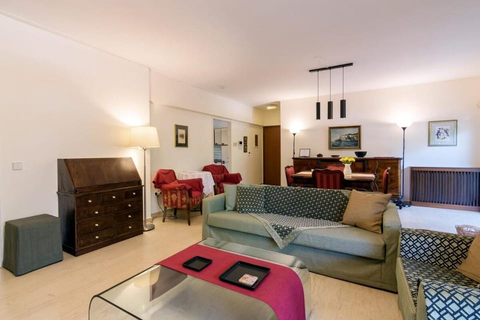 Seaside Apartment in Palaio Faliro Apartment in Alimos