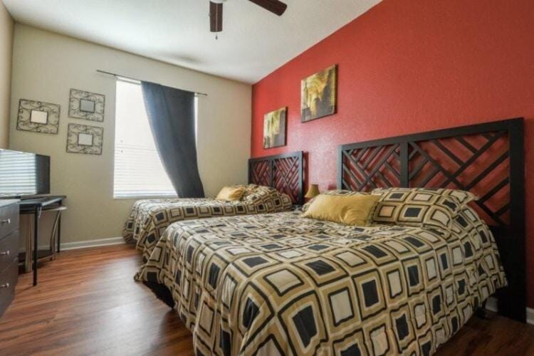 2 Bedroom private lakeview by Conference Center and Epic Universe walking distance Apartment in Orlando