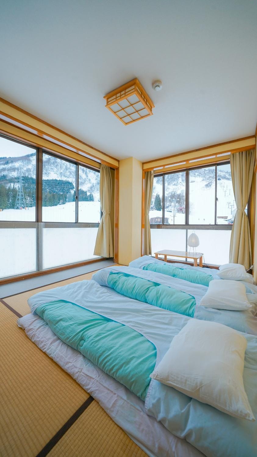 Yuzawa YUKITORA 雪虎 Bed and Breakfast in Japan
