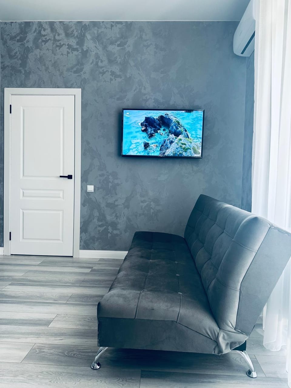 TV and multimedia, Seating area