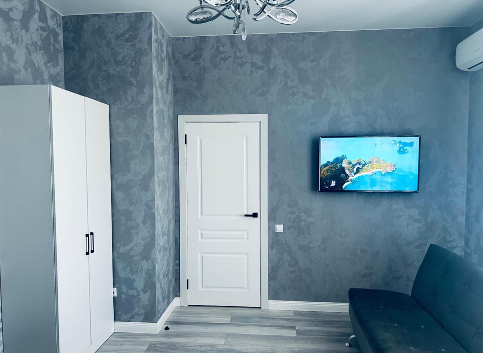 TV and multimedia, wardrobe