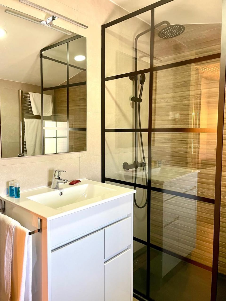 Apartamentos Pico Almanzor Apartment in Extremadura, Spain