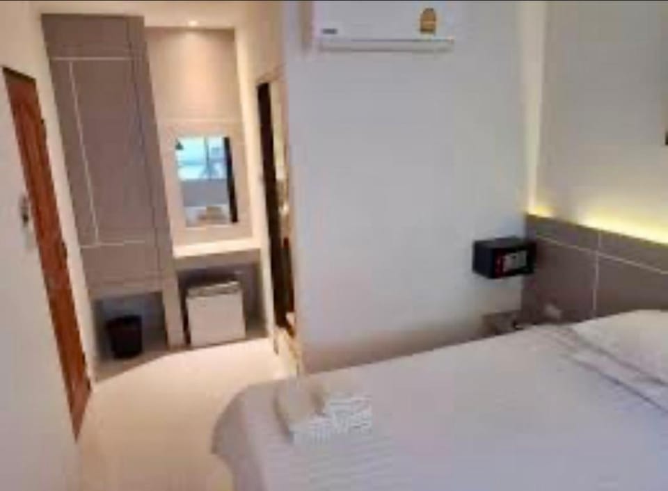 SET INN restaurant & bar Bed and Breakfast in Phuket