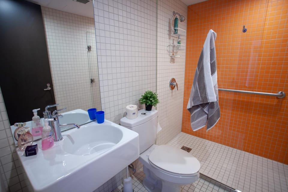 Shower, Toilet, Bathroom