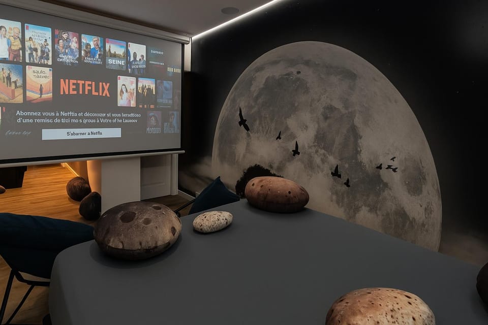 Bed, TV and multimedia