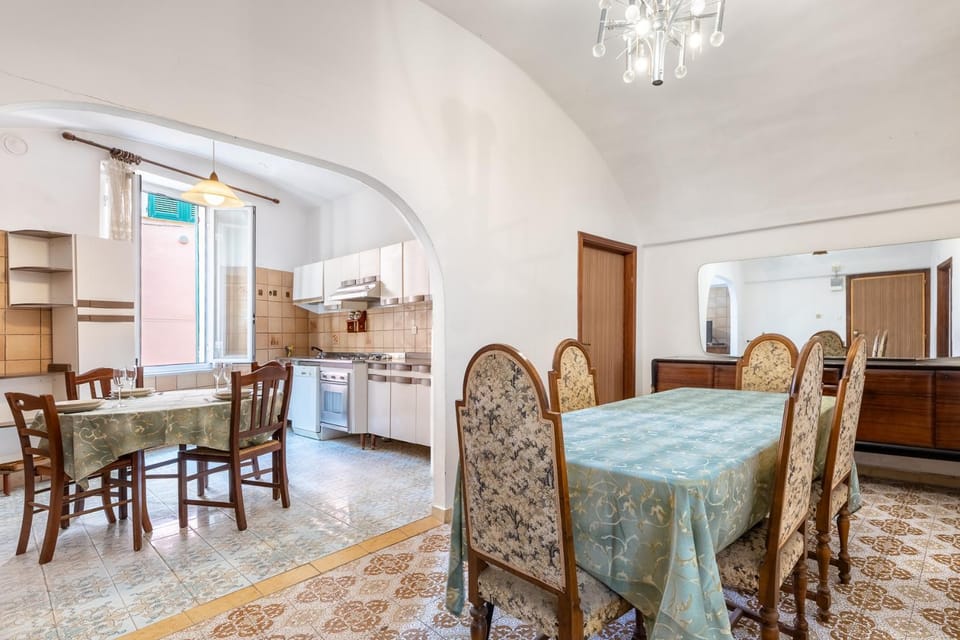 Hostdomus-Finalmarina apartment Apartment in Finale Ligure