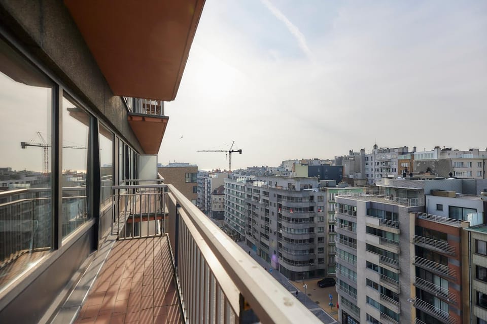 LECOMTE - Central city Ocean view stay 158 Apartment in Ostend