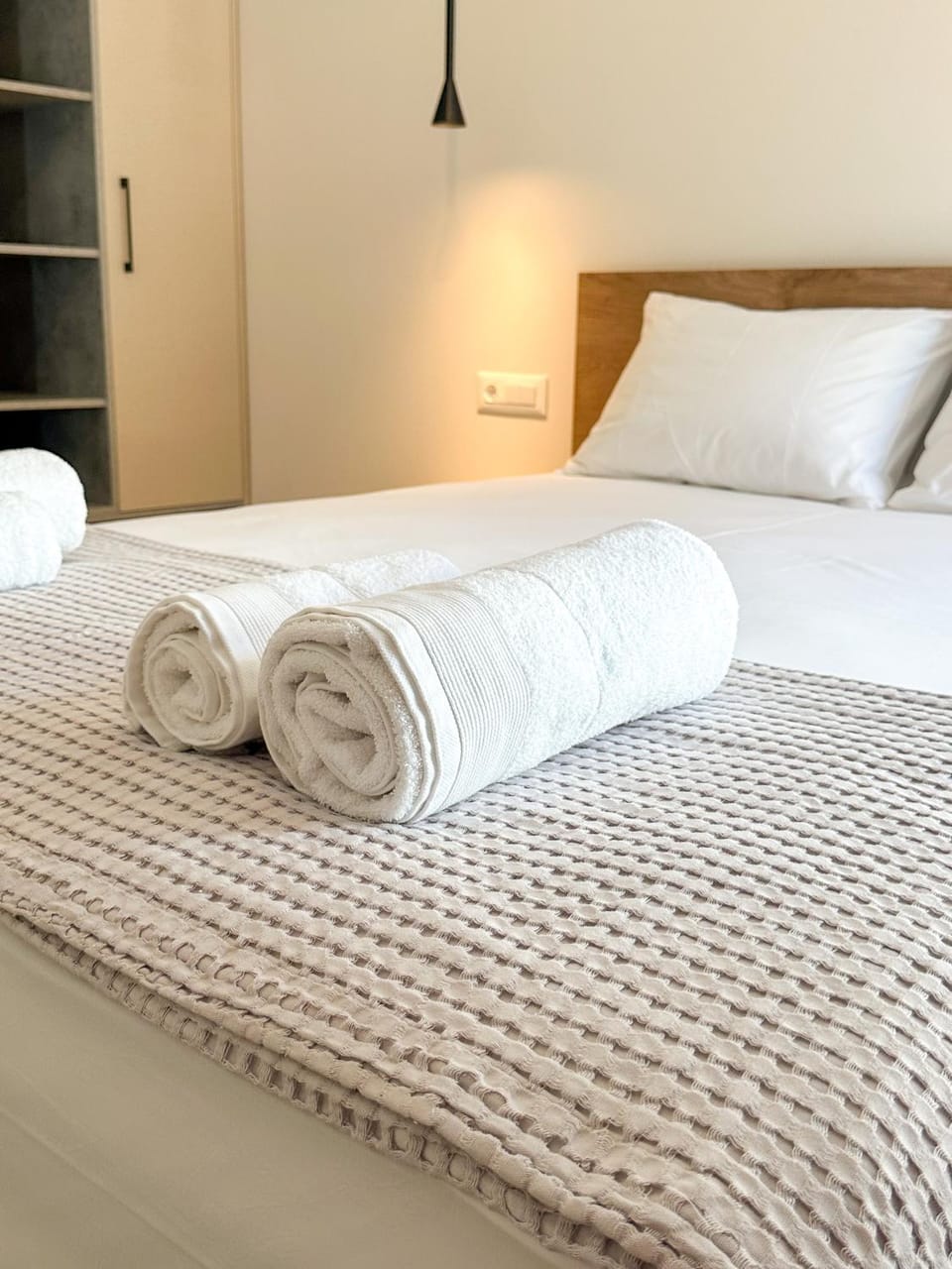 Bed, Photo of the whole room, Bedroom, towels, Internal: Not applicable to any particular room