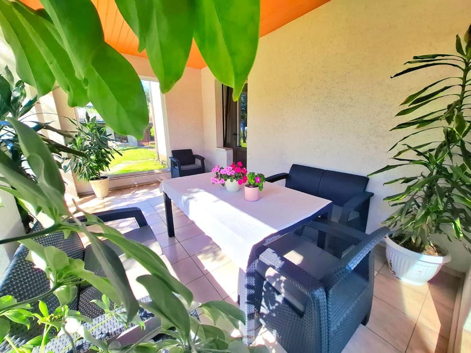 Patio, Seating area, Dining area