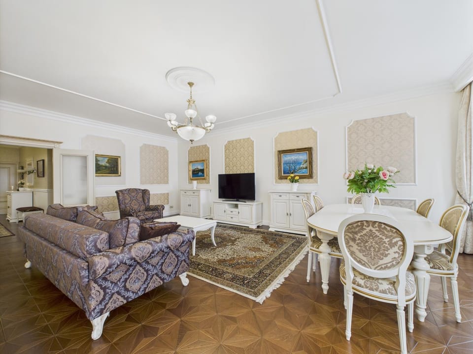 TV and multimedia, Living room