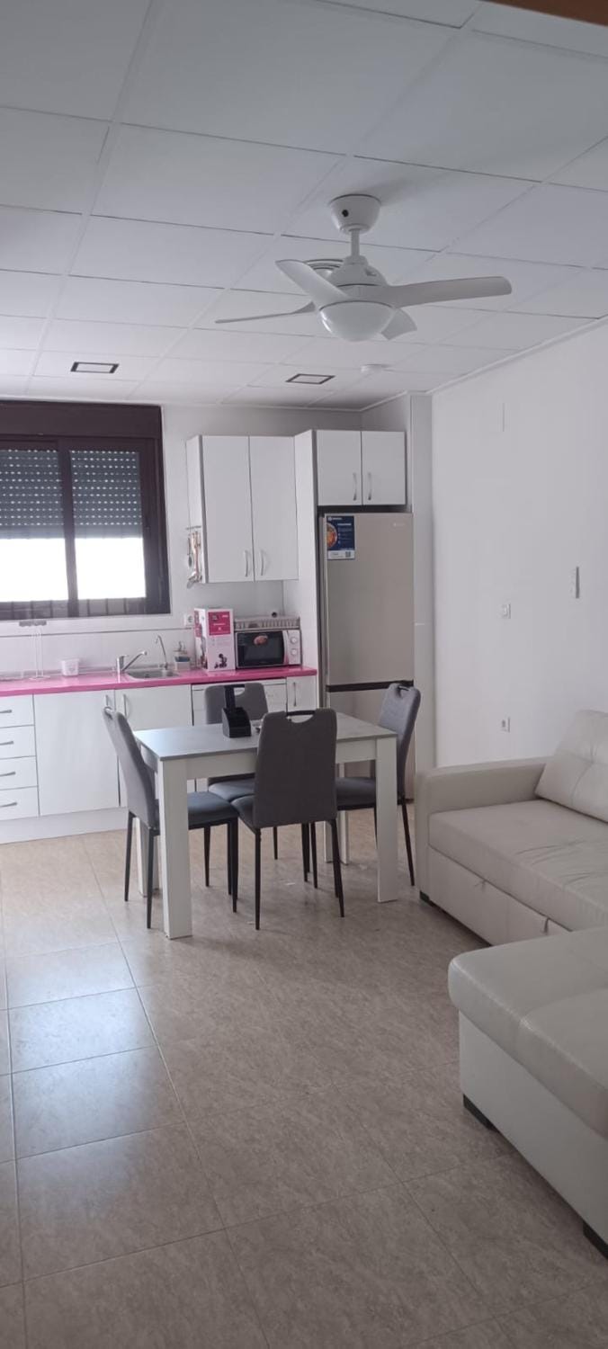 Kitchen or kitchenette, Dining area, air conditioner