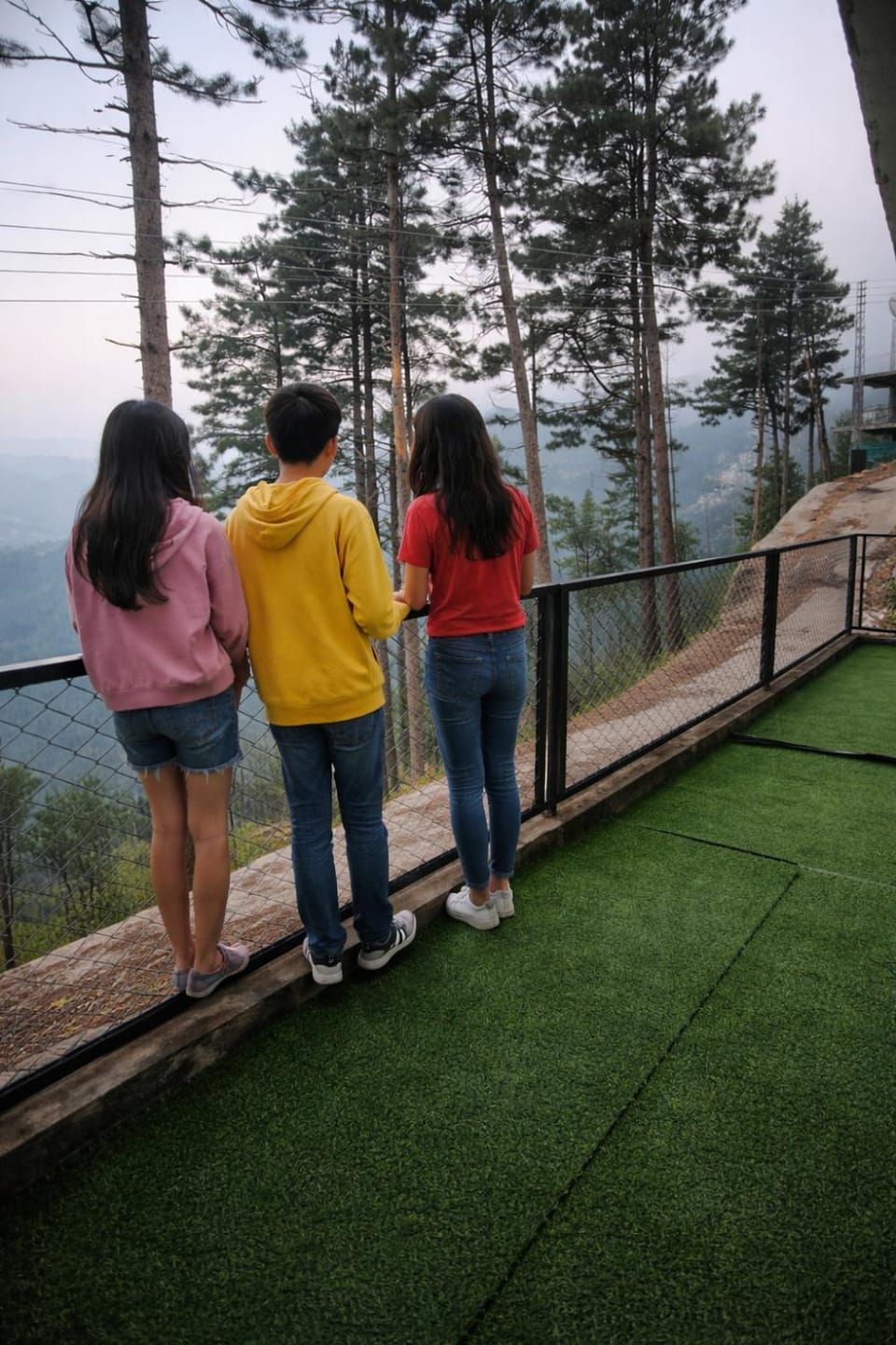 Haven Pine Vista Khaira Gali - 4BR Home with Balcony, BBQ & Valley Views House in Pakistan