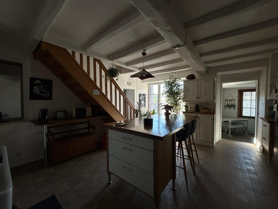 Chambre à la campagne - salle d'eau individuelle Vacation rental in Nouvelle-Aquitaine