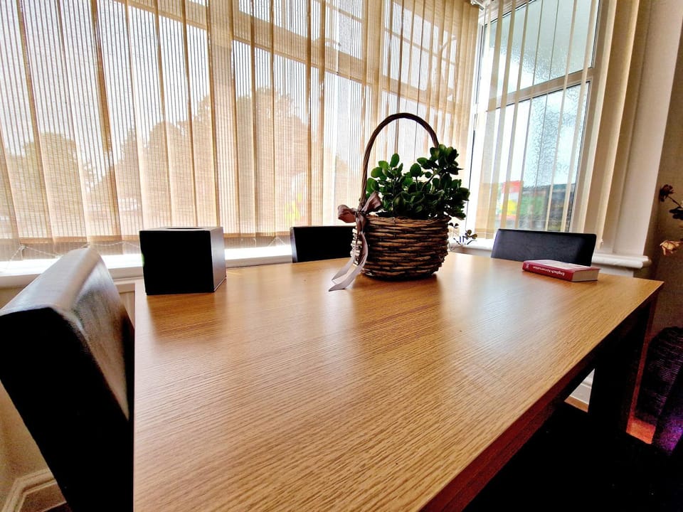 Sweet Rose Guest House Room 5 Bed and Breakfast in Oxford