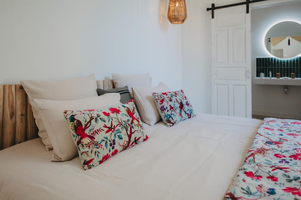 Bedroom, Family