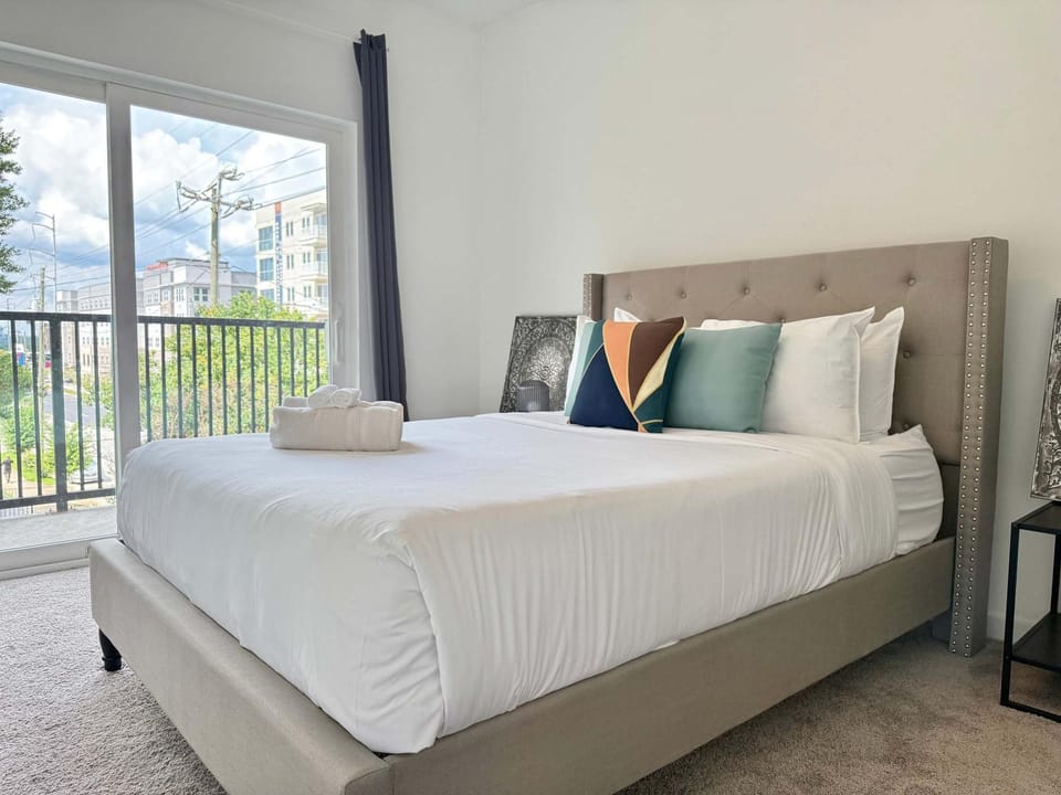 Accessible & Spacious 1B1B condo ATL 542Blvd102 Apartment in Atlanta