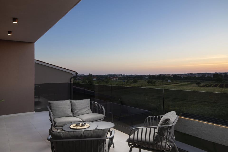 Night, Natural landscape, Balcony/Terrace, Balcony/Terrace