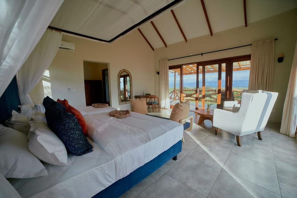 Photo of the whole room, Seating area, Bedroom