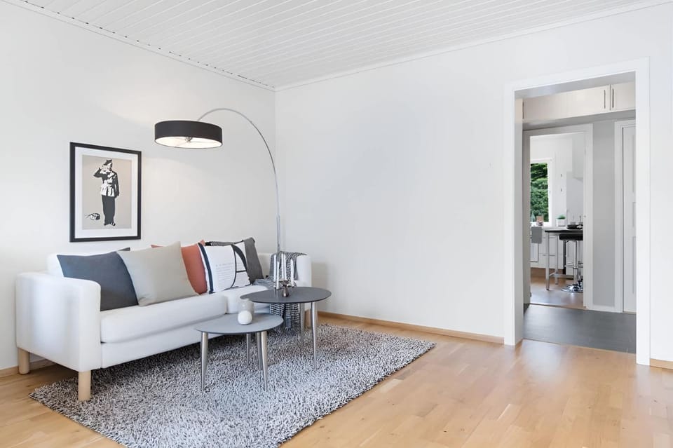 Living room, Seating area
