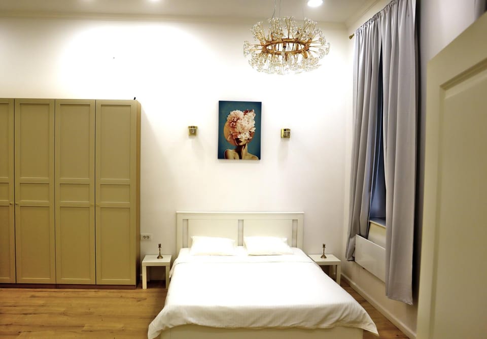 Oak tree studio Apartment in Bucharest