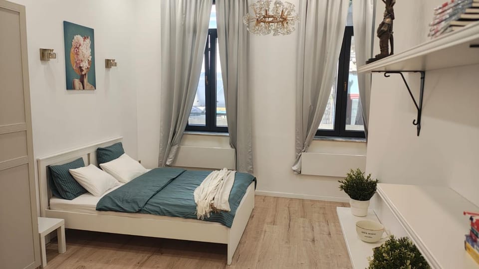 Oak tree studio Apartment in Bucharest