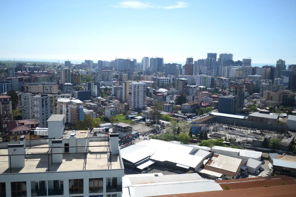 City view, Street view