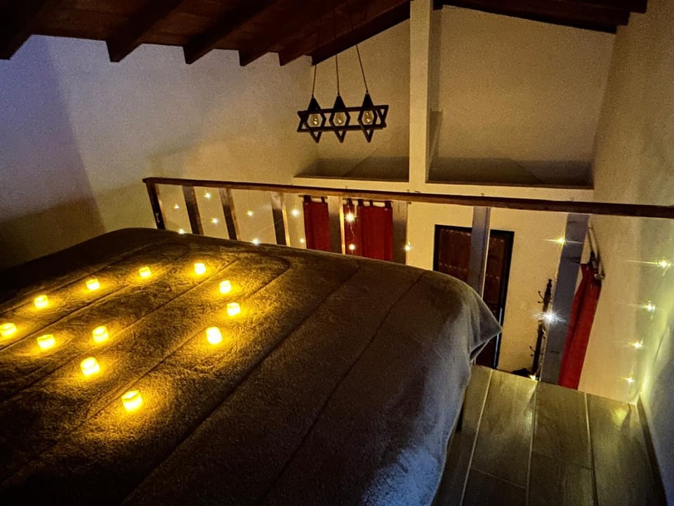 Bed, Living room, Photo of the whole room, Seating area, Bedroom