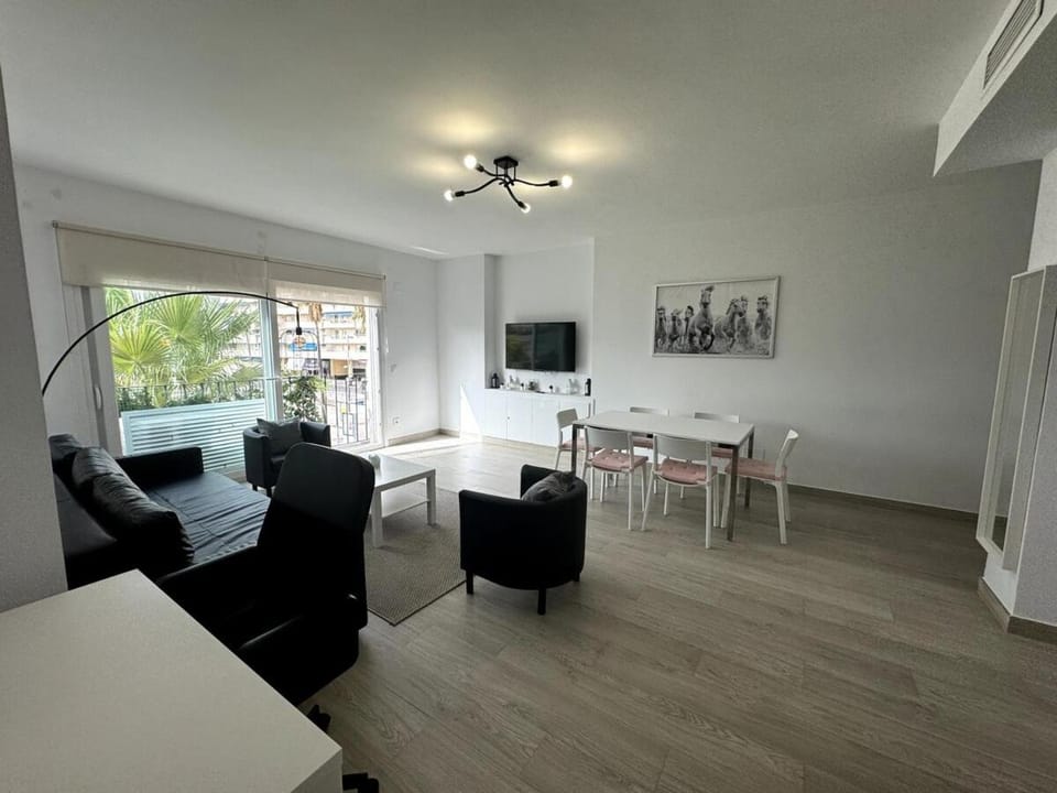 Muelle Ribera Apartment in Marbella