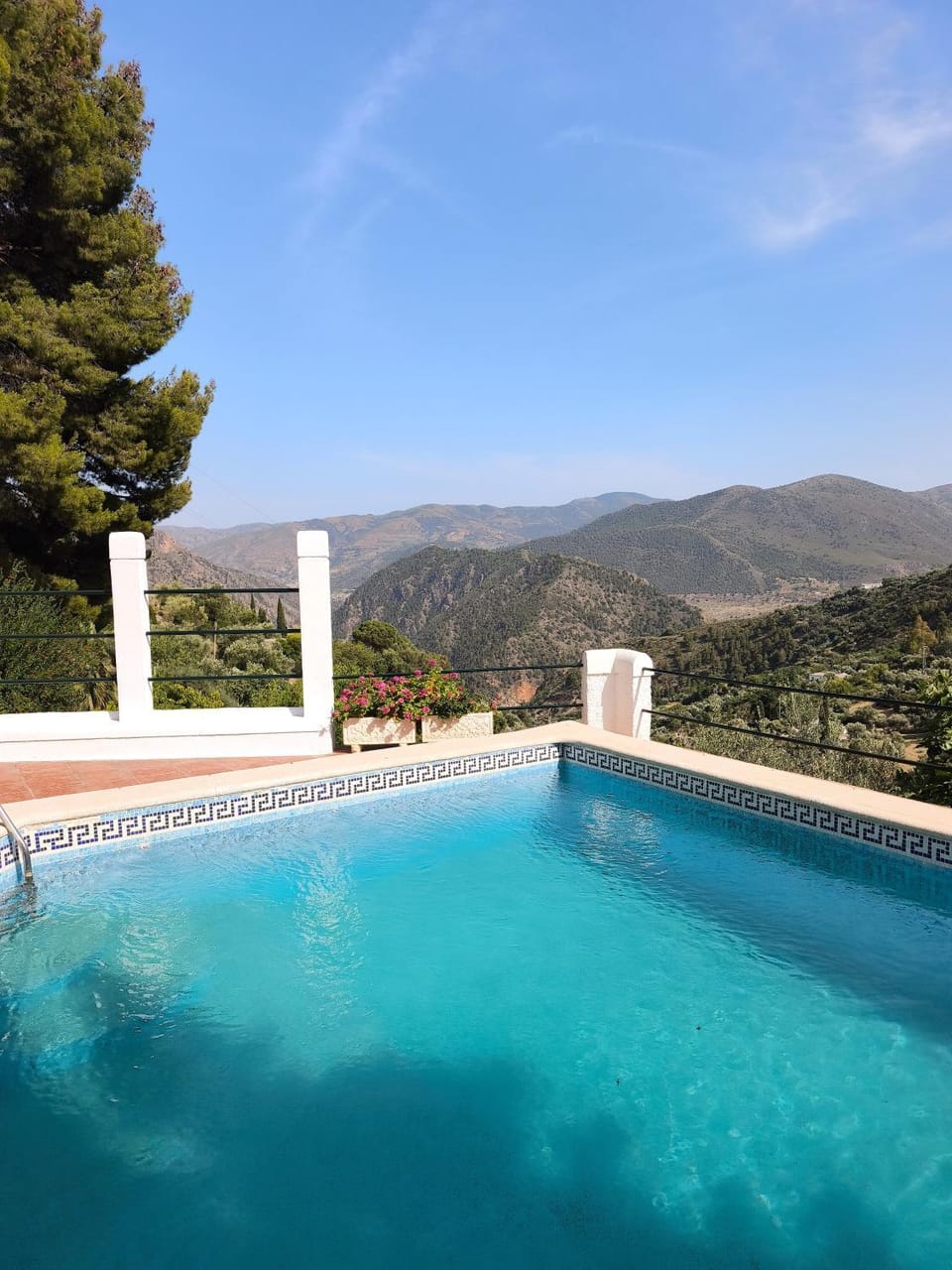 Day, Mountain view, Pool view, Swimming pool