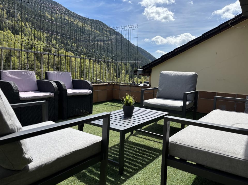 Patio, Natural landscape, Garden, View (from property/room), Balcony/Terrace, Balcony/Terrace, Living room, City view, Mountain view
