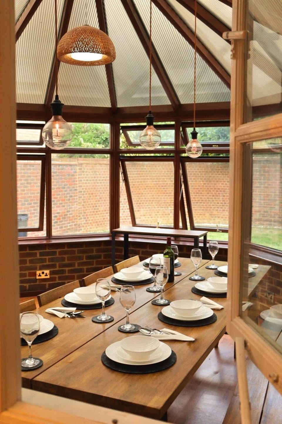 Seating area, Dining area