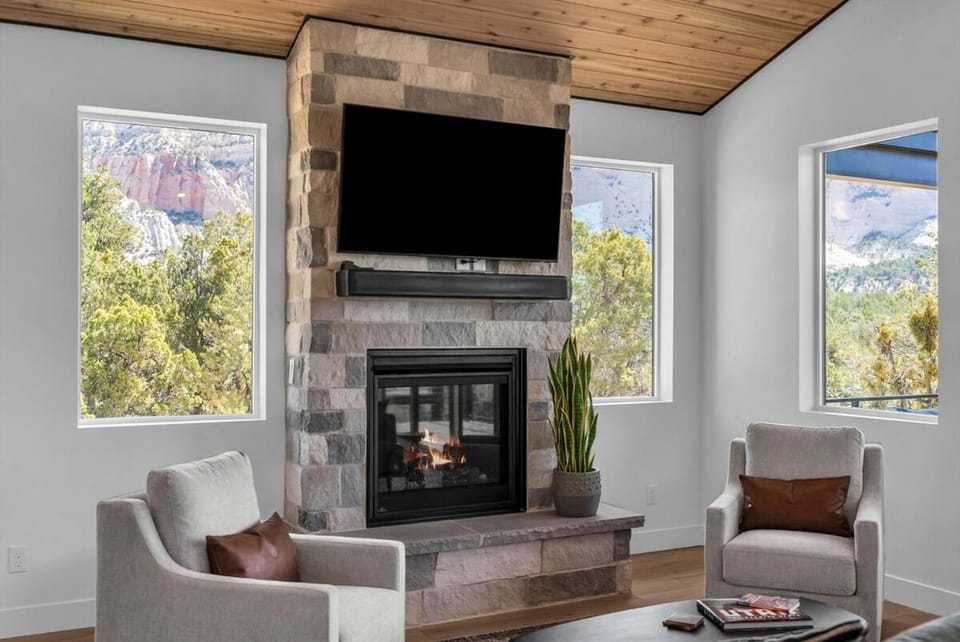 Desert Canyon Casita Near Zion Hot Tub Views House in Orderville