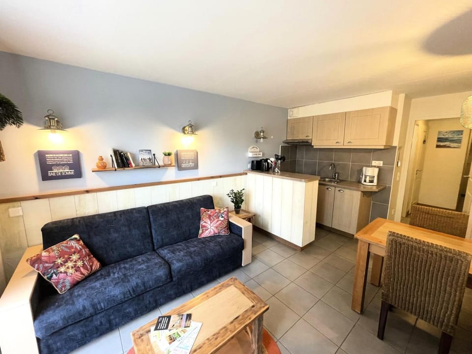 fireplace, kitchen