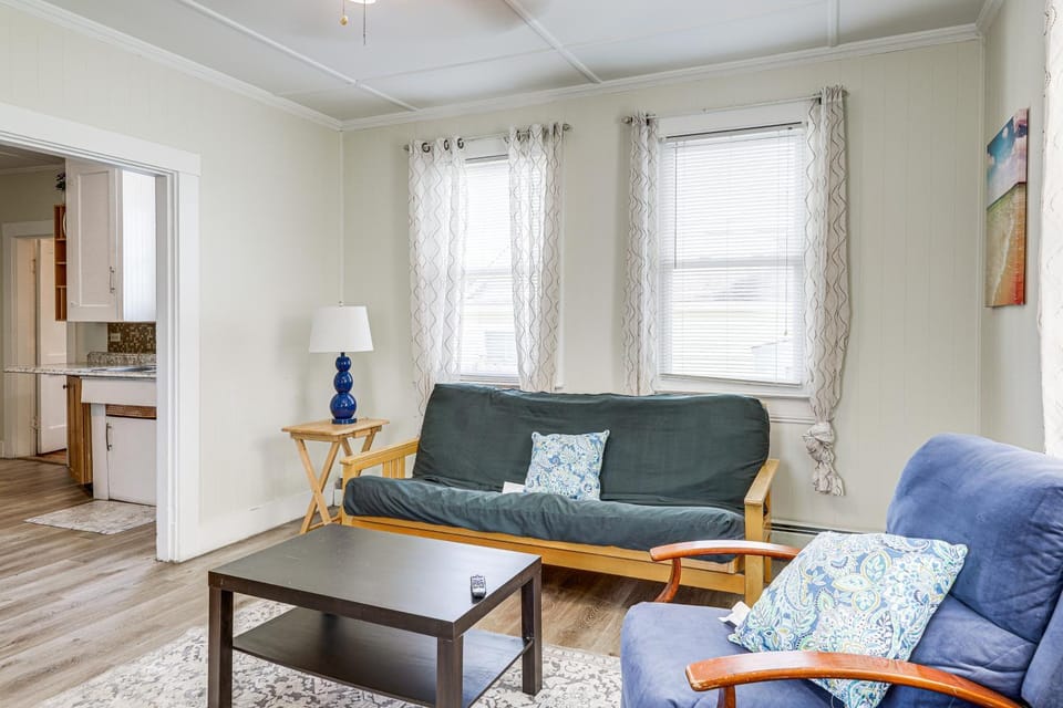 Walk to Pier & Ocean: Apt in Old Orchard Beach! Apartment in Old Orchard Beach