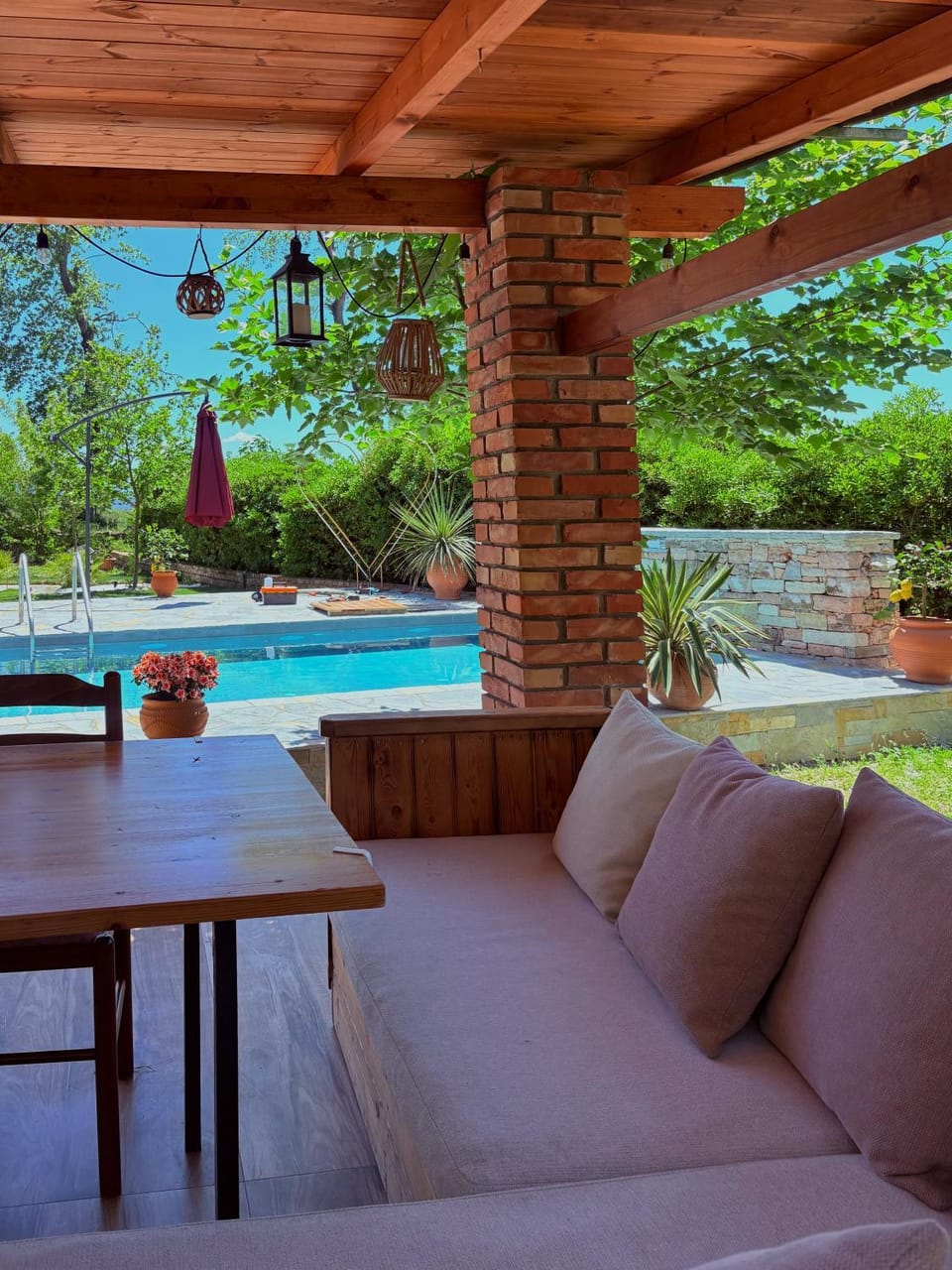 Patio, Seating area