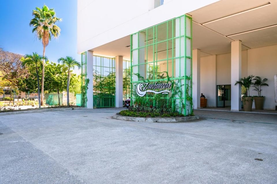 Zantamar Penthouse 604B Frente al mar Apartment in La Cruz de Huanacaxtle