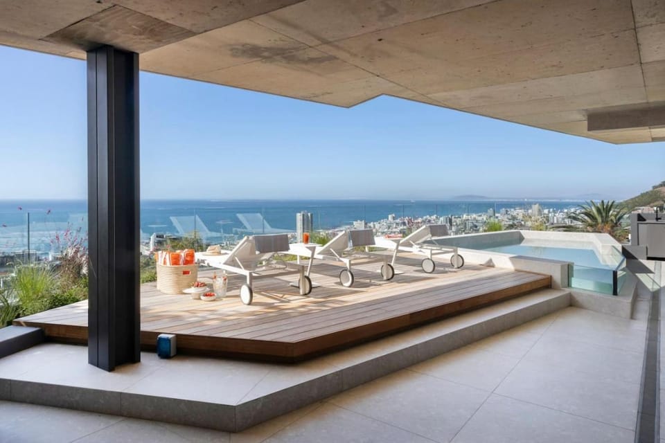 Indigo Sky Apartment in Cape Town
