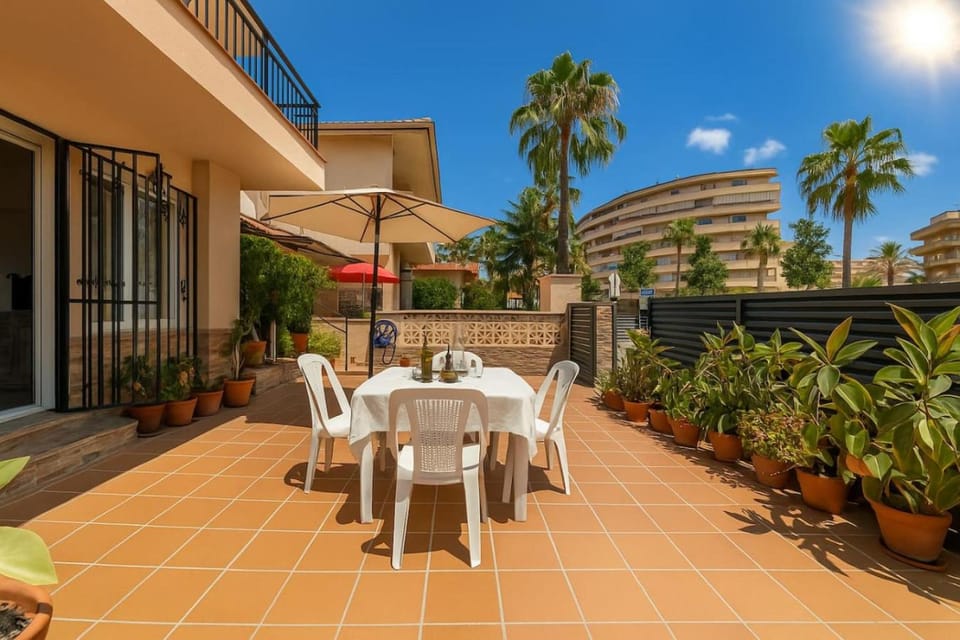 Cozy House in Salou center House in Salou