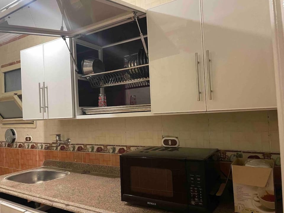 Lovely 2 BR in Sidi Beshr Bahary 2 min Kornish Apartment in Alexandria