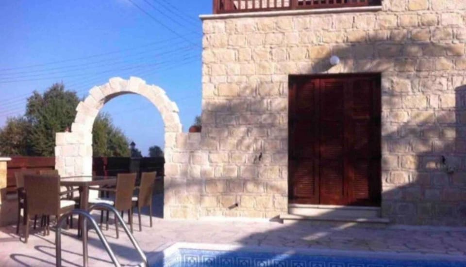 Stunning Traditional Stone Villa - Kallepia Villa in Paphos District