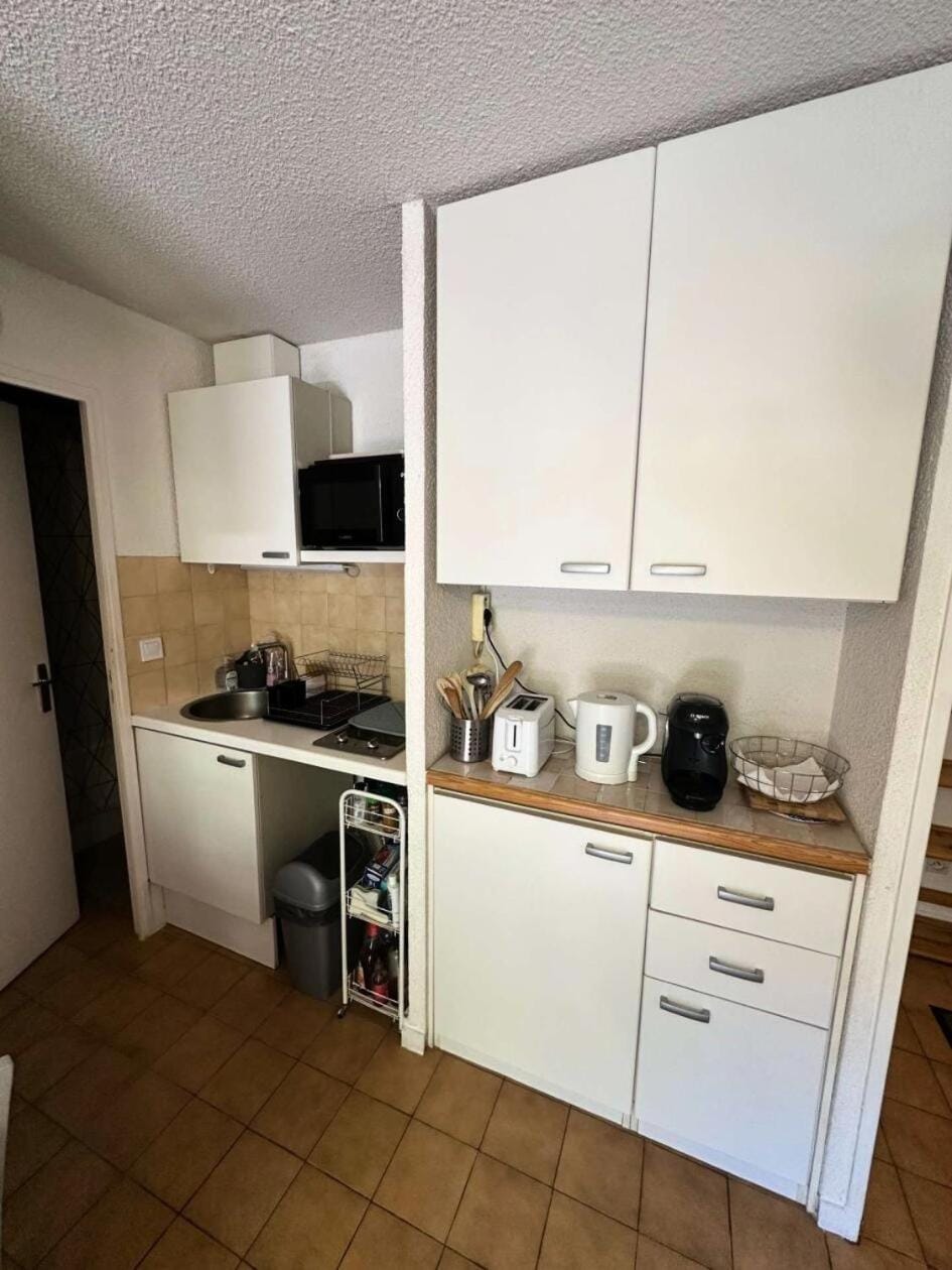 furniture, oven, kitchen